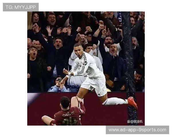 姆巴佩禁区外远射擦柱而过：他未能命中，却已勾画出完美的瞬间